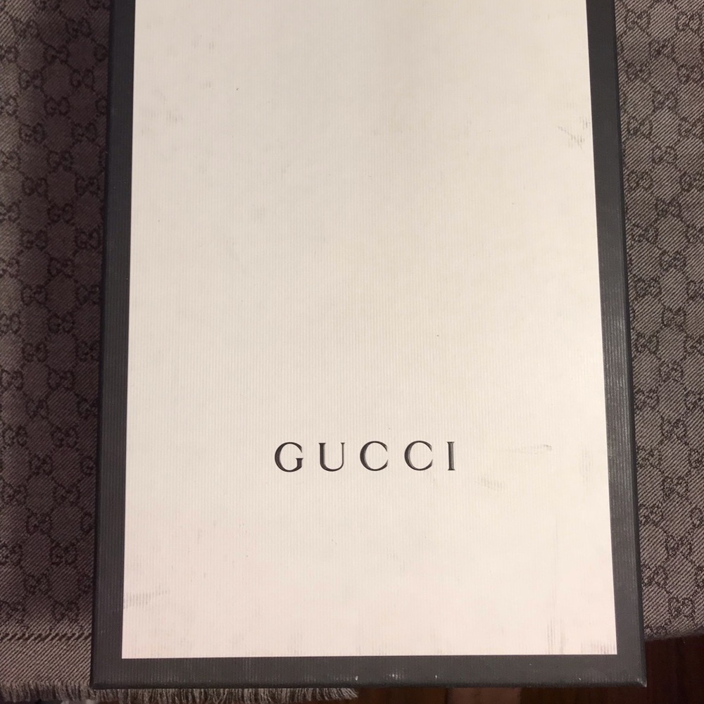 SOLD! New Gucci White Gold Low Top Double G Shoes - Picture 8 of 8